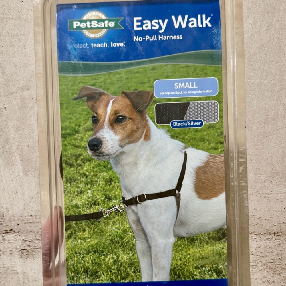 PetSafe Black and Silver Dog Harness for Active Dogs